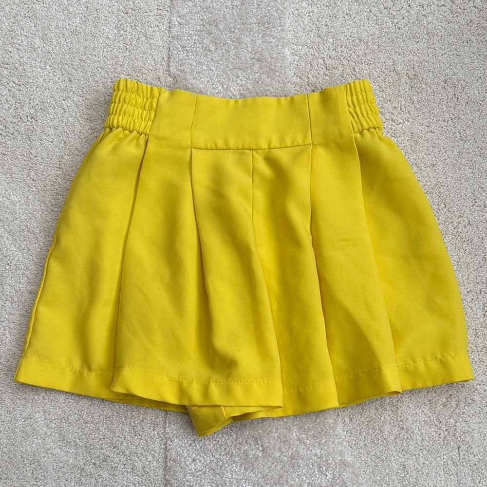 Zara Trafaluc Bright Yellow Pleated Skort
